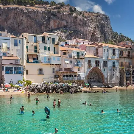 Kalura D Apartment Cefalu